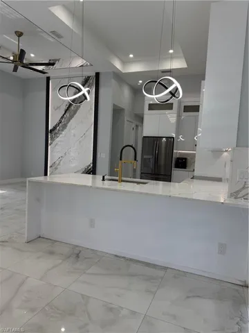 221 Sw 25th Ave, Cape Coral, Florida 33991