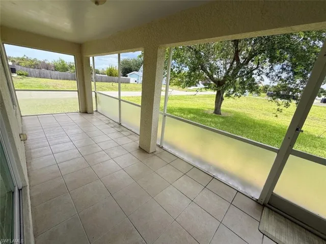 1701 Ne 26th Ter, Cape Coral, Florida 33909