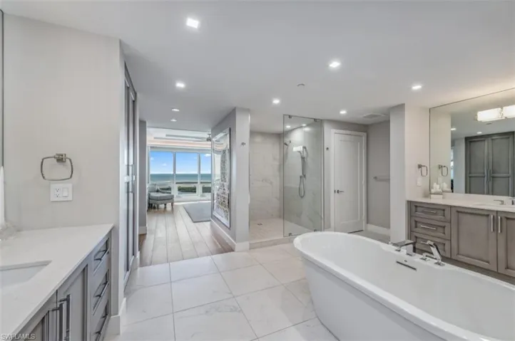 13915  Old Coast  RD, Naples, FL 34110