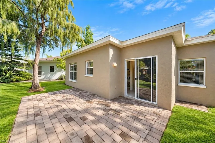 10720 San Tropez Cir, Estero, Florida 33928