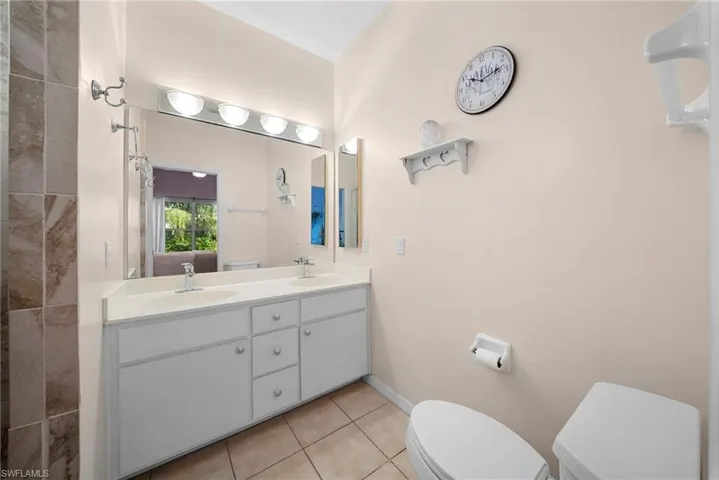 10720 San Tropez Cir, Estero, Florida 33928