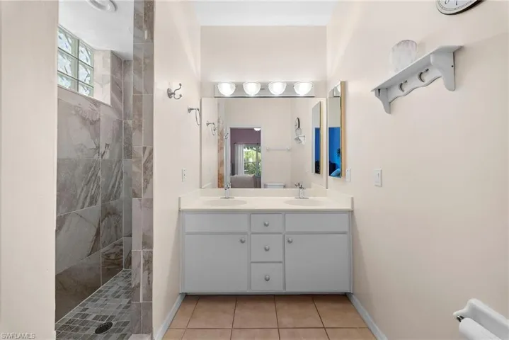 10720 San Tropez Cir, Estero, Florida 33928