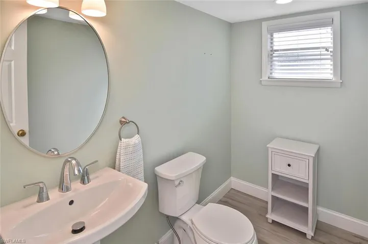 4295 Island Cir 2, Fort Myers, Florida 33919