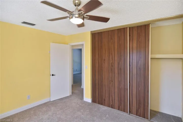 4295 Island Cir 2, Fort Myers, Florida 33919