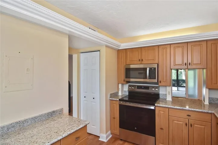 4295 Island Cir 2, Fort Myers, Florida 33919