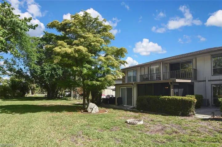 4295 Island Cir 2, Fort Myers, Florida 33919