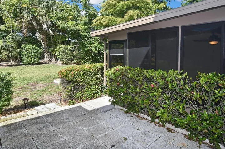 4295 Island Cir 2, Fort Myers, Florida 33919