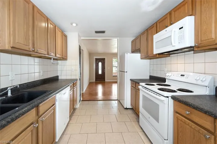 631 Se 34th Ter, Cape Coral Fl 33904