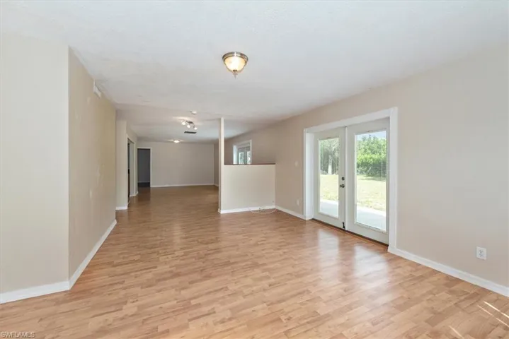 631 Se 34th Ter, Cape Coral Fl 33904