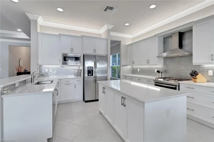 28523  Wharton  DR, Bonita Springs, FL 34135