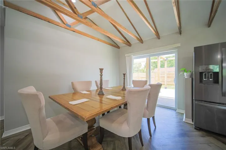 Dining space/ Comedor