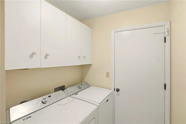 142  Old Tamiami  TRL, Naples, FL 34110