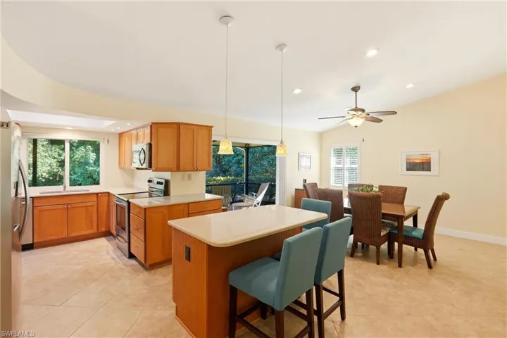 142  Old Tamiami  TRL, Naples, FL 34110