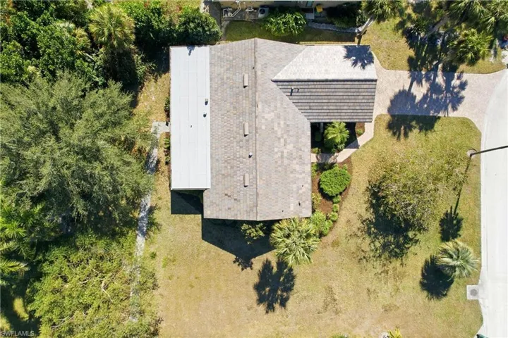 142  Old Tamiami  TRL, Naples, FL 34110