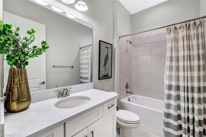 9649  Montelanico  LOOP, Naples, FL 34119