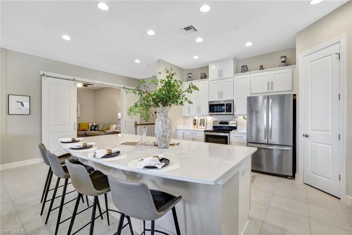 9649  Montelanico  LOOP, Naples, FL 34119