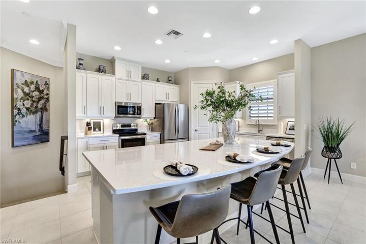 9649  Montelanico  LOOP, Naples, FL 34119