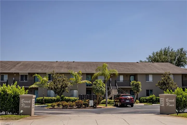 5697  Rattlesnake Hammock  RD, Naples, FL 34113