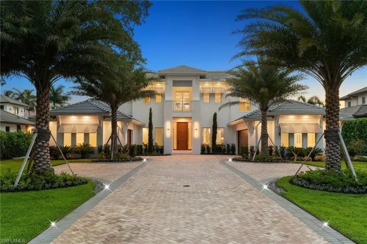1985 Crayton Rd, Naples, Florida 34102