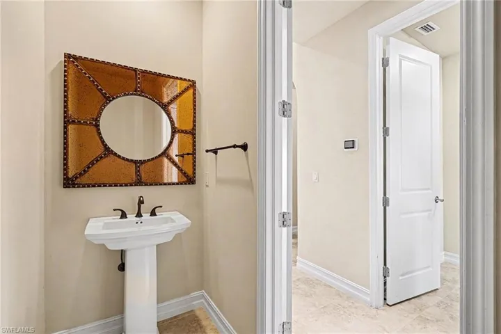 Powder bath