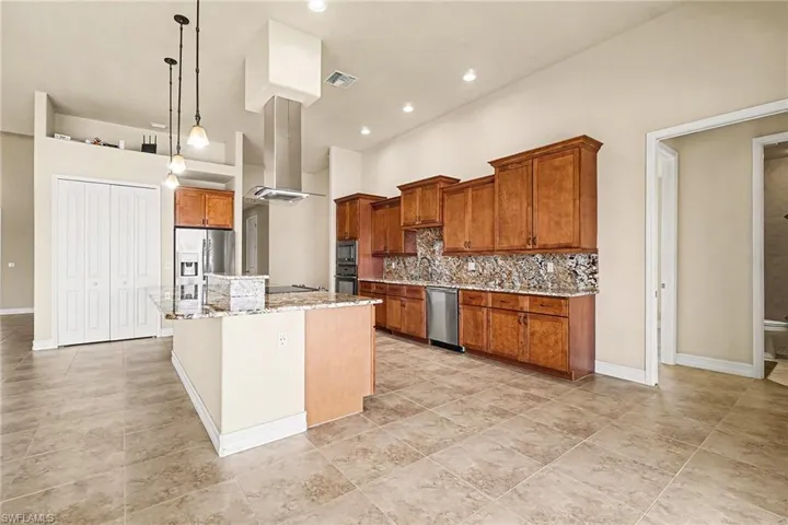 866 Cal Cove Dr, Fort Myers, Florida 33919