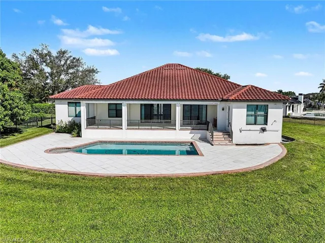 866 Cal Cove Dr, Fort Myers, Florida 33919