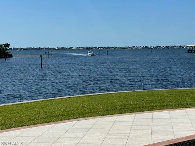 866 Cal Cove Dr, Fort Myers, Florida 33919