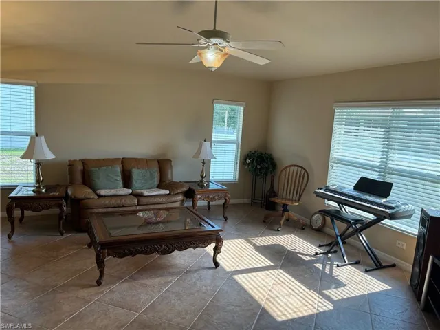 402 SW 29th  PL, Cape Coral, FL 33991