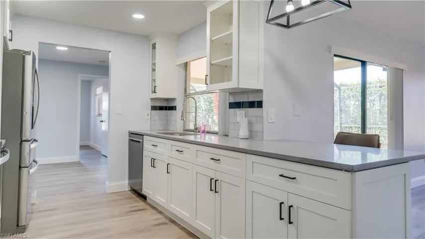 6919  Cambridge  PL, Fort Myers, FL 33919