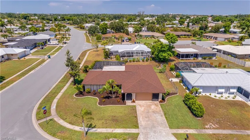 Aerial view of how close this 3/2 pool home is to the beaches of Fort Myers, Sanibel and Captiva.