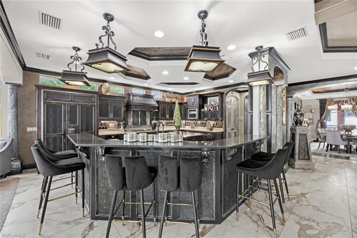 Large breakfast bar