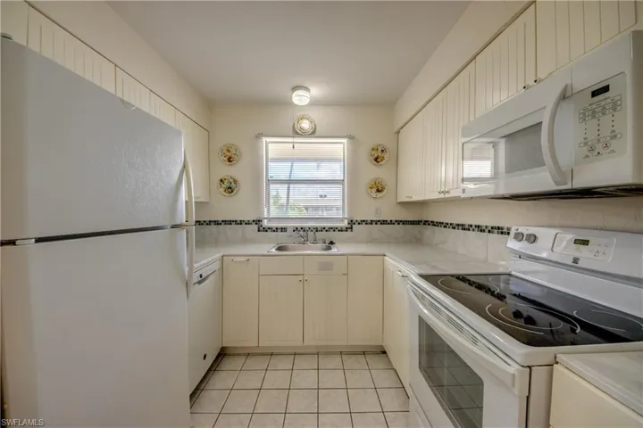 909 Se 46th Ln # 202, Cape Coral, Florida 33904
