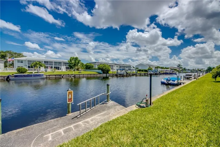 909 Se 46th Ln # 202, Cape Coral, Florida 33904