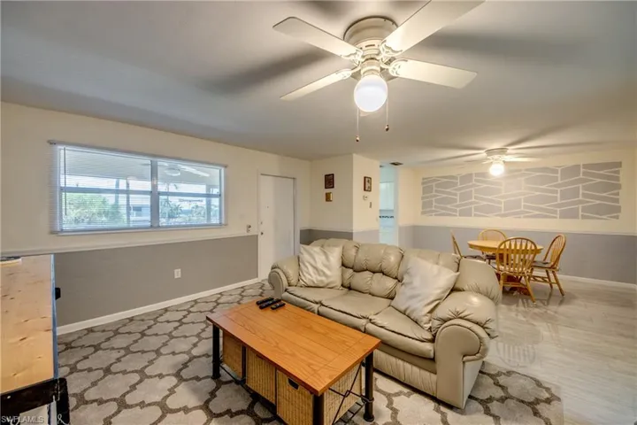 909 Se 46th Ln # 202, Cape Coral, Florida 33904