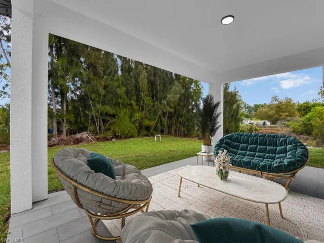 Outdoor Living Space (virtual furniture)
