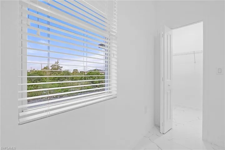 2709  67 W ST, Lehigh Acres, FL 33971