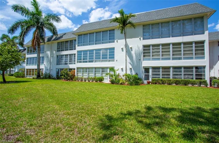 315 Saint Andrews Blvd A25, Naples, Florida 34113