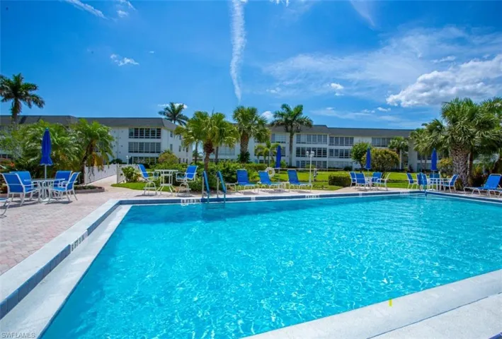 315 Saint Andrews Blvd A25, Naples, Florida 34113