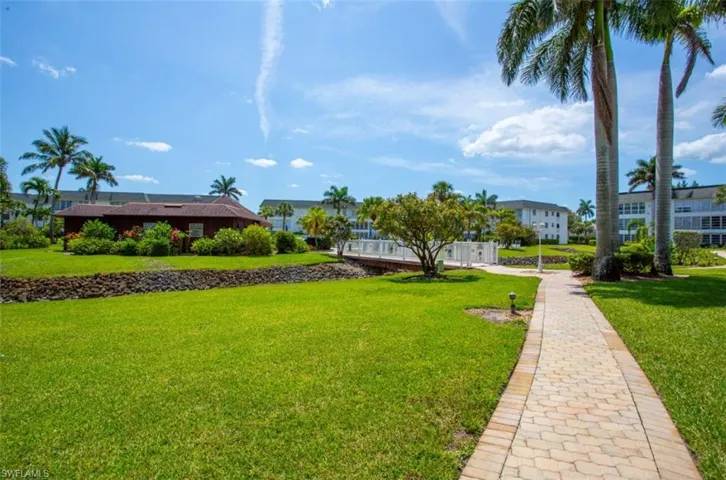 315 Saint Andrews Blvd A25, Naples, Florida 34113