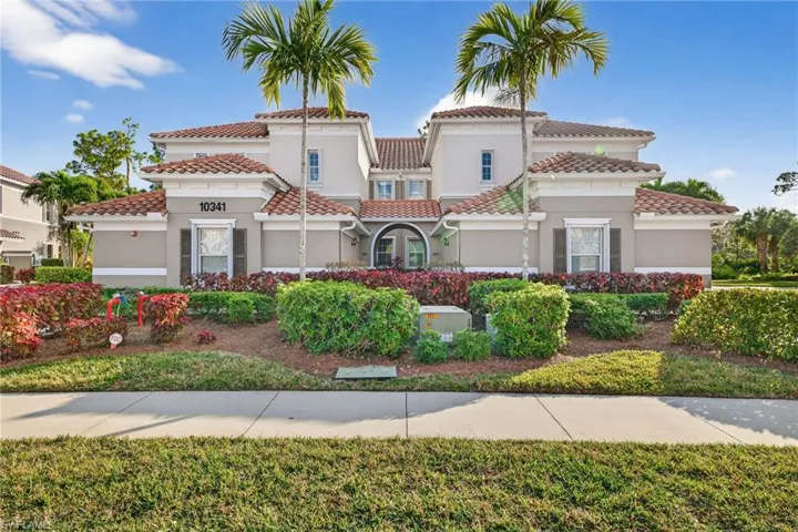 10341 Glastonbury Cir 201, Fort Myers, Florida 33913