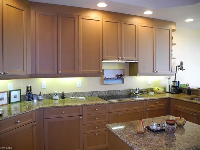 445  Cove Tower  DR, Naples, FL 34110