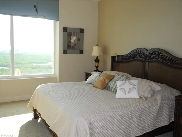 445  Cove Tower  DR, Naples, FL 34110