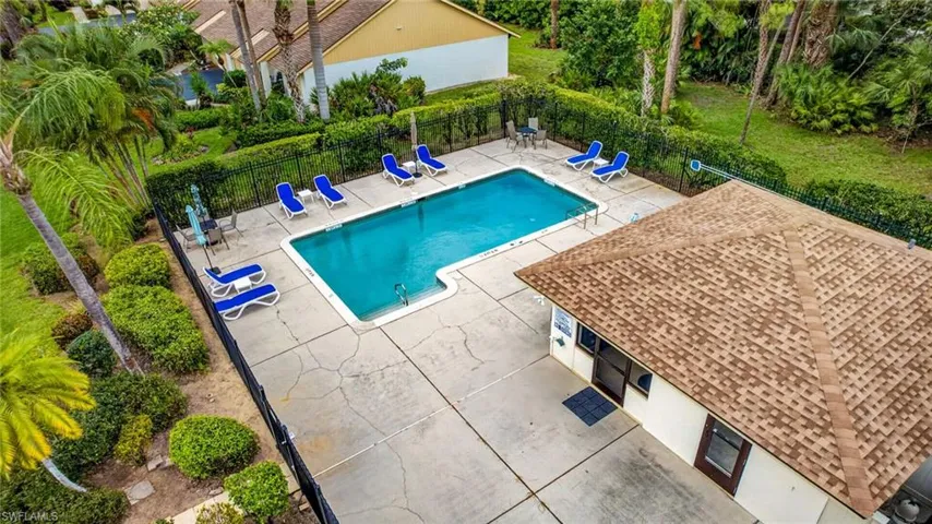 6072 Huntington Woods Dr 17, Naples, Florida 34112
