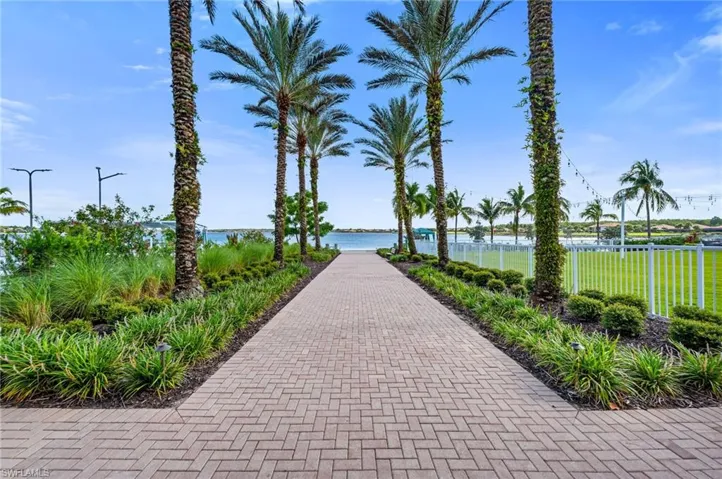 9343 Fieldstone Ln, Naples, Florida 34120