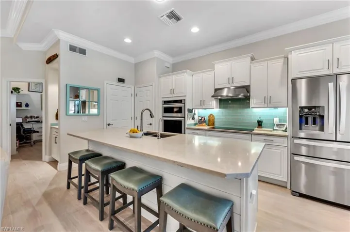 9343 Fieldstone Ln, Naples, Florida 34120