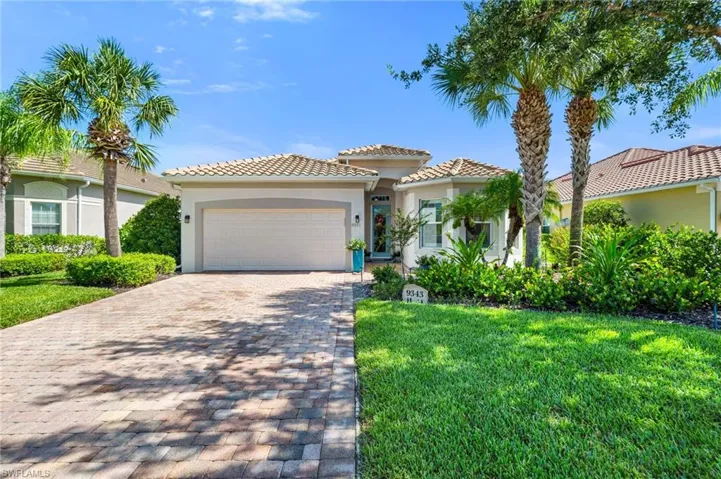 9343 Fieldstone Ln, Naples, Florida 34120