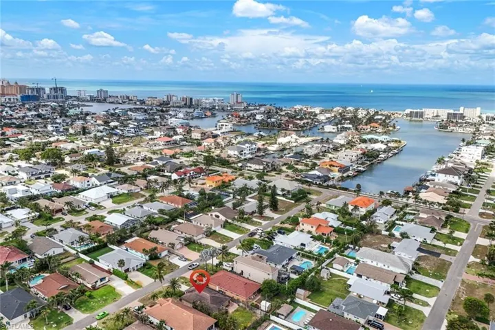 539  105th N AVE, Naples, FL 34108