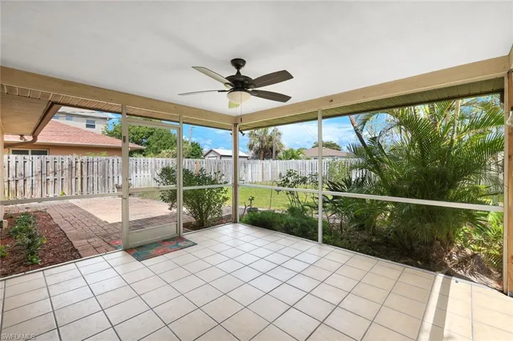 539  105th N AVE, Naples, FL 34108
