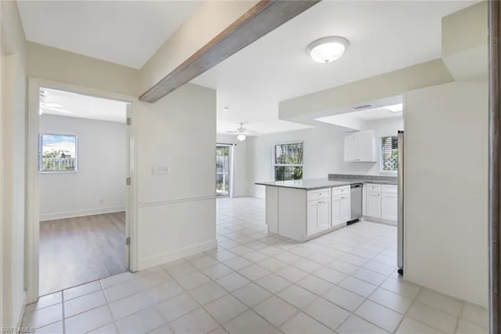 539  105th N AVE, Naples, FL 34108