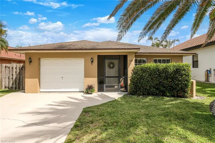 539  105th N AVE, Naples, FL 34108
